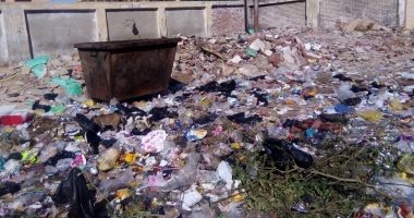 قارئ يشكو انتشار القمامة بشارع 23 بالسويس