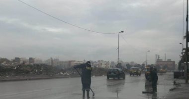 صور.. هطول أمطار غزيرة على الإسكندرية وتكثيف أعمال كسح المياه