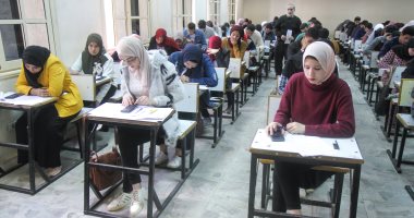 إحالة 280 طالبا بكلية تجارة جامعة بنها لمجلس تأديب لاتهامهم بالغش