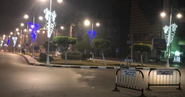 شوارع القاهرة تتزين لاستقبال احتفالات أعياد الميلاد المجيد.. صور