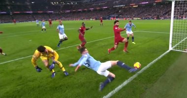 تقنية خط المرمى تنقذ مان سيتي ضد ليفربول فى كرة مثيرة للجدل ..فيديو