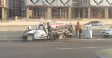 إصابة شخصين فى حادث تصادم سيارتين بطريق الفيوم الصحراوى