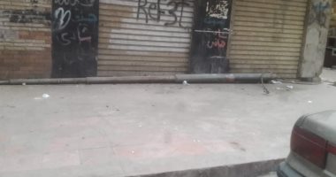 قارئ يرصد سقوط عامود للإنارة بمنطقة العباسية