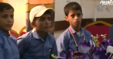 شاهد.. مركز الملك سلمان يؤهل أطفال اليمن المجندين