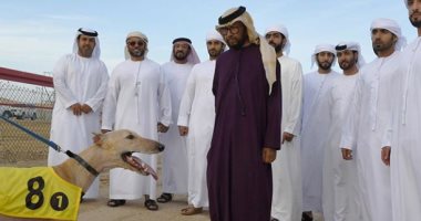 صور.. ممثل رئيس الإمارات يحضر "مضمار سباق السلوقى للكلاب"