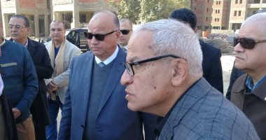 محافظ القاهرة يتفقد مشروع إسكان أرض الخيالة وإزالات أبو السعود ومجرى العيون