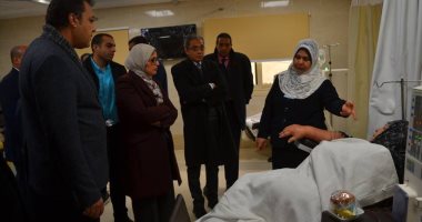 صور ..وزيرة الصحة فى زيارة مفاجئة لمستشفى بلطيم