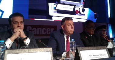 وزير التعليم العالى ورئيس جامعة عين شمس يفتتحان مؤتمر الدولية للأورام