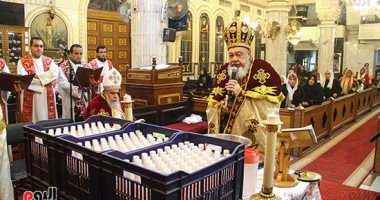 سفير الفاتيكان بمصر يترأس قداس "عيد الغطاس" بأسوان