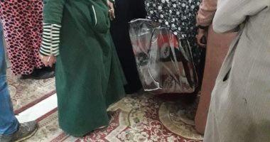 صور.. "مستقبل وطن" يوزع 500 بطانية على الأسر الأكثر احتياجاً بكفر الشيخ