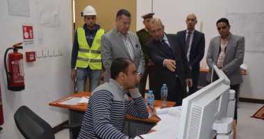 محافظ بنى سويف يزور محطة كهرباء بنى سويف ويؤكد: طاقم تشغيل المحطة مصرى 100%