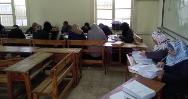 القوات المسلحة تهدى مدارس مطروح 450 مقعدا مدرسيا