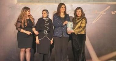 تكريم ثناء عفيفى ضمن أفضل 50 سيدة فى مصر