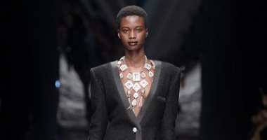 الأسود يسيطر على تصميمات أشهر دور الأزياء الفرنسية بمجموعة موسم ربيع 2019