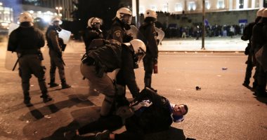 قنابل غاز واعتقالات مصير الرافضين لتغيير اسم مقدونيا فى اليونان