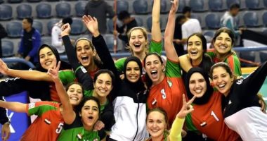 سيدات سبورتنج يهزمن الدفاع المغربى 3 / 0 فى البطولة العربية للطائرة 