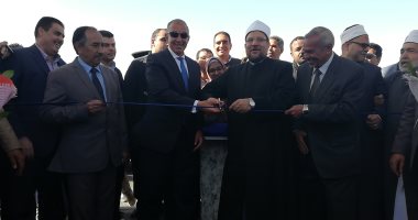 فيديو وصور.. وزير الأوقاف يفتتح المرحلة الأولى من مدينة الحرفيين بالغردقة