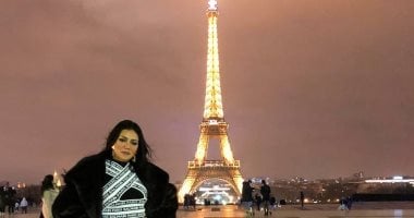 شاهد.. "فوتو سيشن" للفنانة رانيا يوسف من أمام برج إيفل بباريس