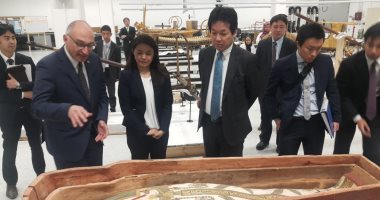 مستشار رئيس الوزراء اليابانى يزور المتحف المصرى الكبير.. صور