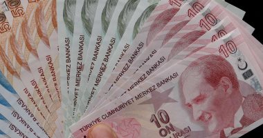 تراجع قيمة الليرة التركية إلى 5.85 للدولار
