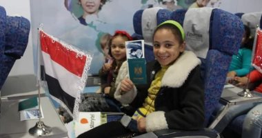مصر للطيران تحتفل بالجامعة العربية داخل جناحها فى معرض الكتاب