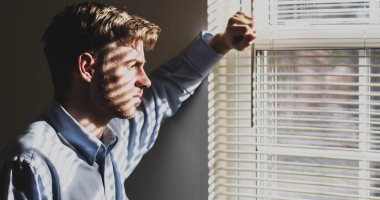 6 نصائح نفسية لتخطى الاكتئاب بعد فقدان وظيفتك