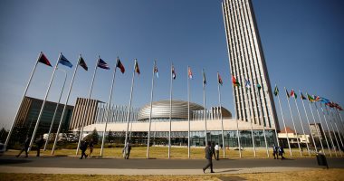 مجلس الأمن والسلم الأفريقى يقرر تعليق عضوية السودان