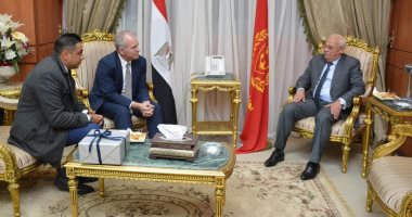 صور.. سفير الدنمارك يشيد بالعلاقات الثنائية ويؤكد أهمية بورسعيد فى التنمية بمصر