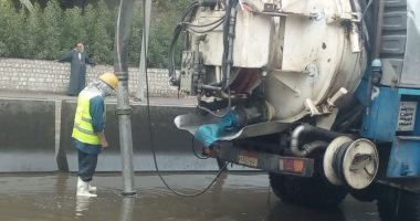 طوارئ بشركة مياه أسوان لسحب مياه الأمطار وإصلاح محطة صرف الجزيرة