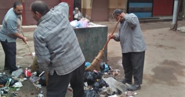 محافظ البحيرة يستجيب لأحد المواطنين على "اليوم السابع" ويوجه بإزالة القمامة