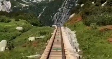 يمر بجبال سويسرا.. تعرف على القطار ذى المسار الأكثر انحدرا فى العالم 