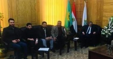 رئيس جامعة بنها يلتقى وفدا من الطلاب العراقيين