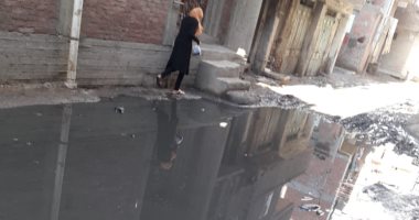 قارئ يشكو انتشار مياه الصرف بشارع أحمد سليمان بالدقهلية