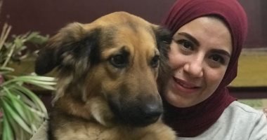 أنا وأليفى.. فاطمة ترسل صور كلبتيها: هما الحماية والأمان