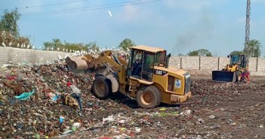 البيئة: رفع 800 طن مخلفات من النقطة الوسيطة بمدينة أبو كبير فى الشرقية