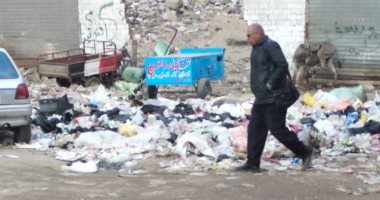 قارئ يشكو انتشار القمامة بمنطقة التبة بمدينة نصر