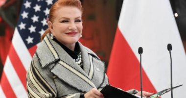 سفيرة أمريكا بوارسو تطالب إسرائيل بالاعتذار لبولندا