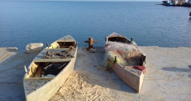 ضبط قاربين ومعدات صيد مخالفة ببحيرة البردويل