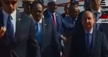 الرئيس الصومالى يصل شرم الشيخ للمشاركة فى القمة العربية الأوروبية