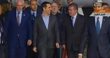 رئيس وزراء اليونان يصل مطار شرم الشيخ للمشاركة فى القمة العربية الأوروبية