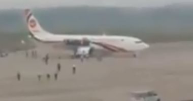 شاهد أول فيديو لطائرة بنجلاديشية مختطفة فى مطار شاتوجرام