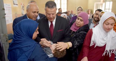 محافظ بنى سويف يطلق إشارة بدء الحملة القومية للتطعيم ضد مرض شلل الأطفال بالمحافظة