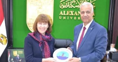 رئيس جامعة الإسكندرية يستقبل مدير المركز الثقافى البريطانى لبحث التعاون المشترك