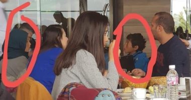 بحجة منظرهم وريحتهم.. مطعم تونسى يطرد طفلين مشردين أثناء تناولهم الإفطار