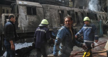 صور.. السكة الحديد تقرر إيقاف حركة القطارات بمحطة مصر بعد حريق فى رصيف 6