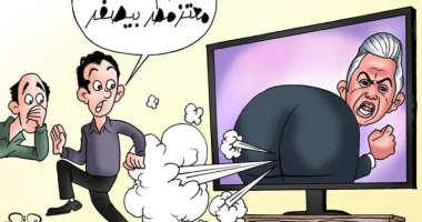 صافرات معتز مطر تزكم أنوف المصريين فى كاريكاتير ساخر لـ"اليوم السابع"
