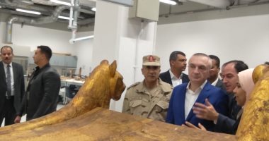 رئيس ألبانيا يزور المتحف المصرى الكبير.. ويؤكد: فخر العالم.. صور