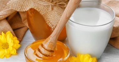 There are many benefits of golden syrup..Honey is important for skin freshness, memory and immunity
