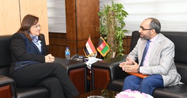 وزيرة التخطيط تبحث مع سفير أفغانستان تقديم الدعم لإعادة بناء دولتهم 