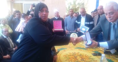 محافظ جنوب سيناء: رحلة عمرة على نفقة المحافظة لأسرة الشهيد محمود ناجى
